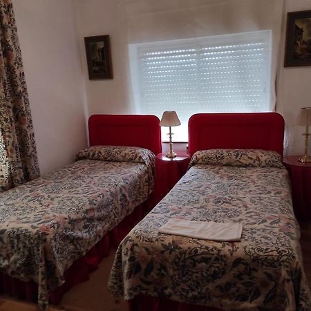 El Uncar Villa Castrejon de la Pena Екстериор снимка